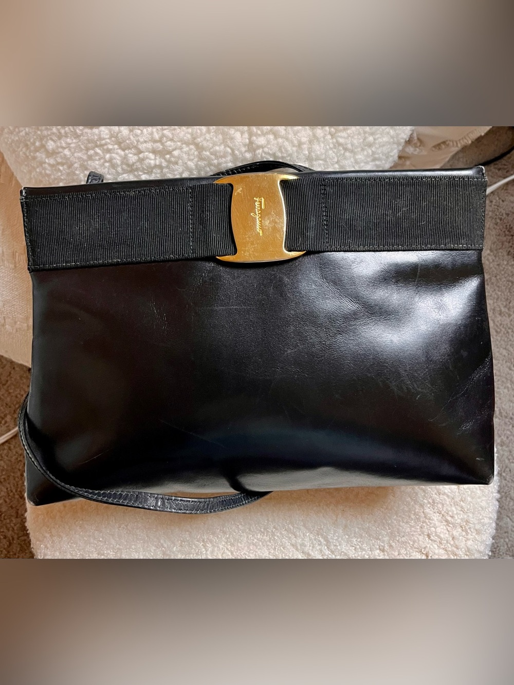 Ferragamo Vara Shoulder Bag